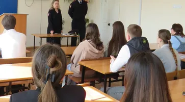 7ACD0463-32D7-4D5D-83FE-1AE0827A1956