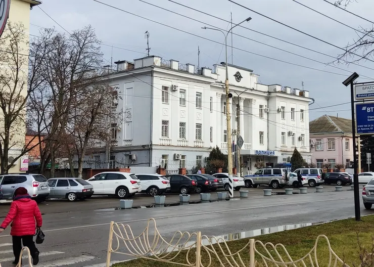 https://ognikubani.ru/wp-content/uploads/2023/02/Дорога_полиция_1