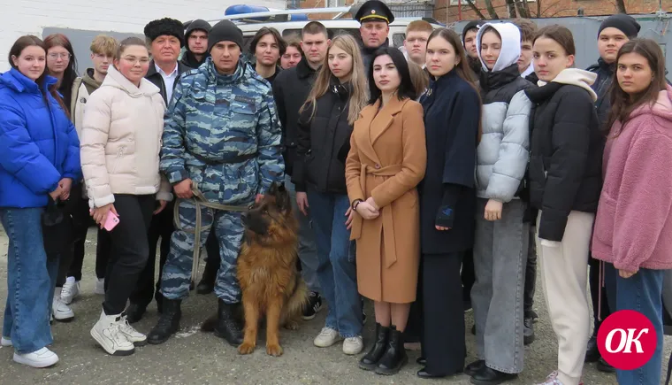В Кавказском районе полицейские и общественники провели мероприятия в рамках патриотической акции «Неделя мужества»
