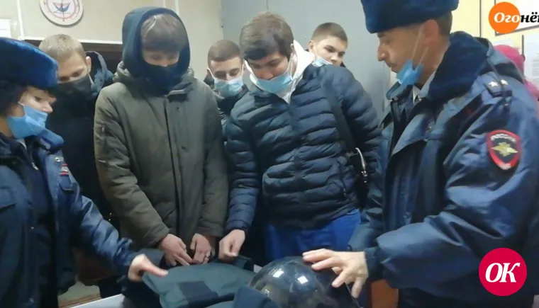 Полицейским быть хочу, пусть меня научат!