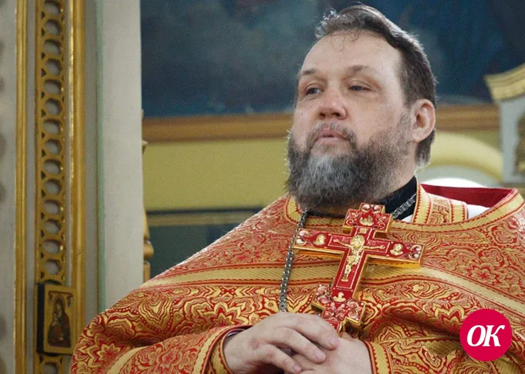 Прихожане Покровского собора поздравили настоятеля игумена Андрея с днем рождения