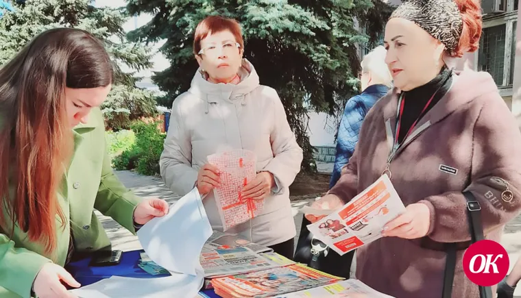 Сегодня редакция газеты «Огни Кубани» с работникамиКропоткинского почтового отделения проводят День подписчика