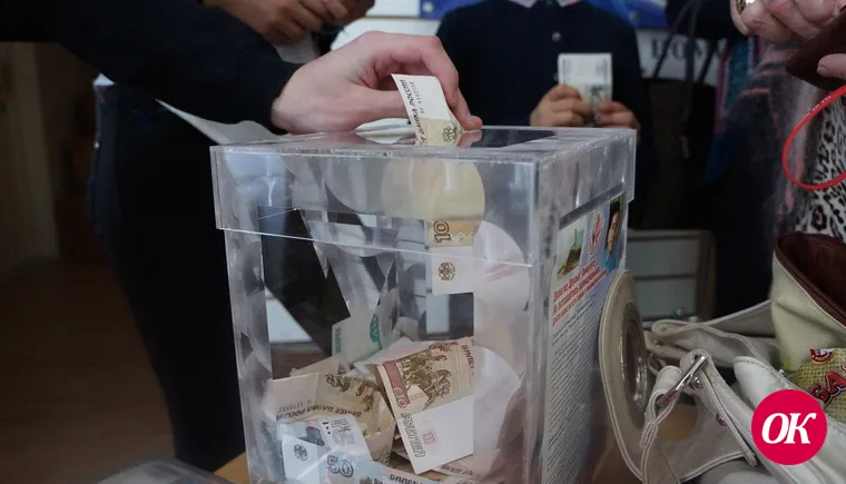 42-летний житель Кропоткина похитил с прилавка магазина пластиковый бокс с 20000 рублей.