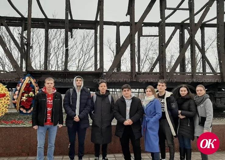 Делегация студенческого совета Кавказского района принимала участие во Всероссийской патриотической акции «Бескозырка»