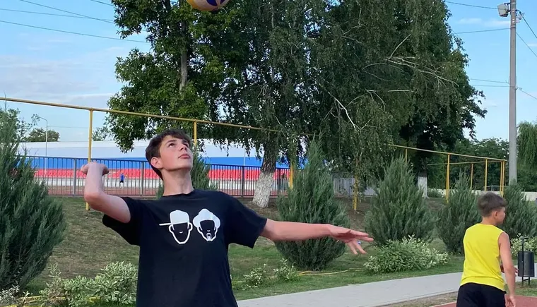 Жители Кавказского района могут бесплатно заниматься физкультурой под руководством тренеров