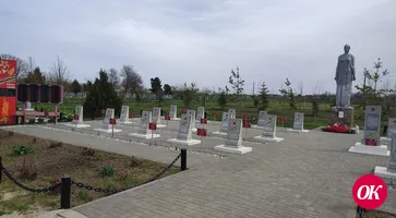 Братские могилы в станице Темижбекской и хуторе Черномуровском капитально отремонтировали по губернаторской программе