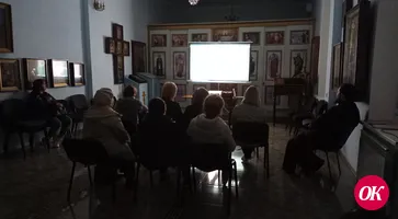 Любители кино Покровского собора г.Кропоткина не только принимают участие в просмотрах короткометражных фильмов, но и имеют возможность обсудить просмотренную киноленту