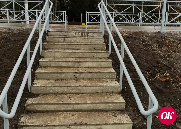 В  школу по хорошему тротуару