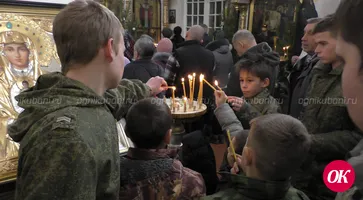 На предрождественской службе в Свято-Покровском соборе побывали воспитанники детского военно-патриотического клуба «Патриот»
