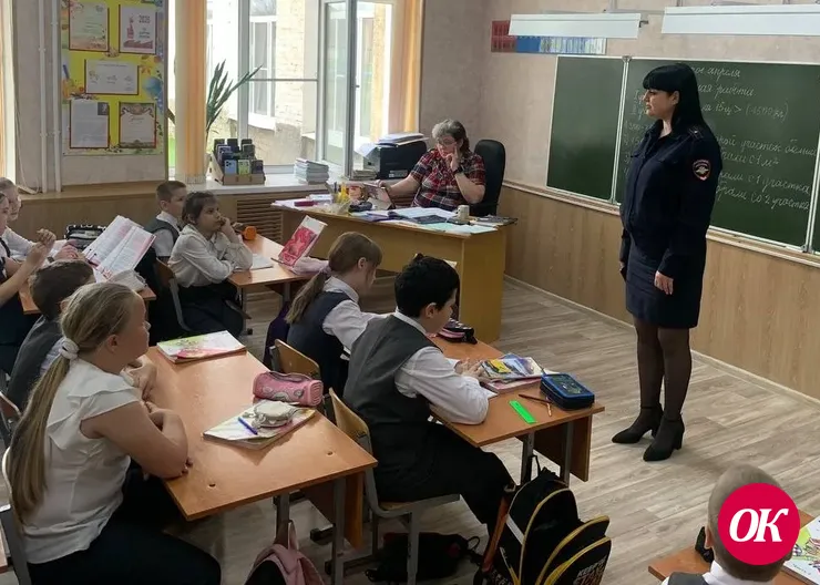 В Кавказском районе в рамках акции «Один день день с инспектором ПДН» общественник познакомилась с особенностями этой службы