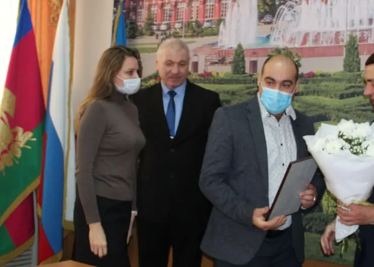 https://ognikubani.ru/wp-content/uploads/2022/01/ognikubani.ru-11-6