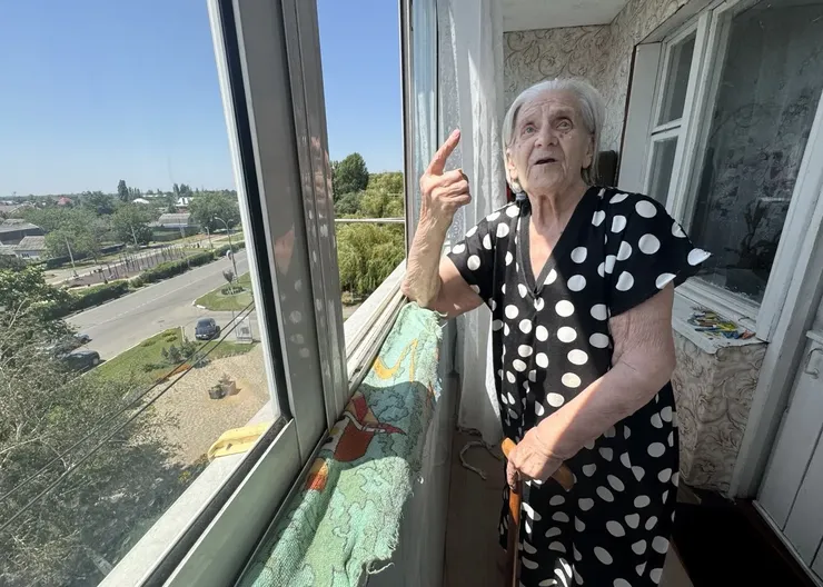 photo_5438169410331347583_y