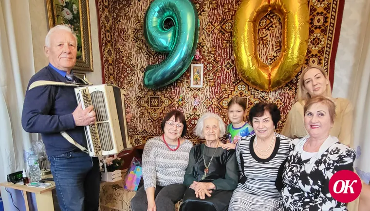 Педагог Тамара Федоровна Ханина отметила 90-летний юбилей