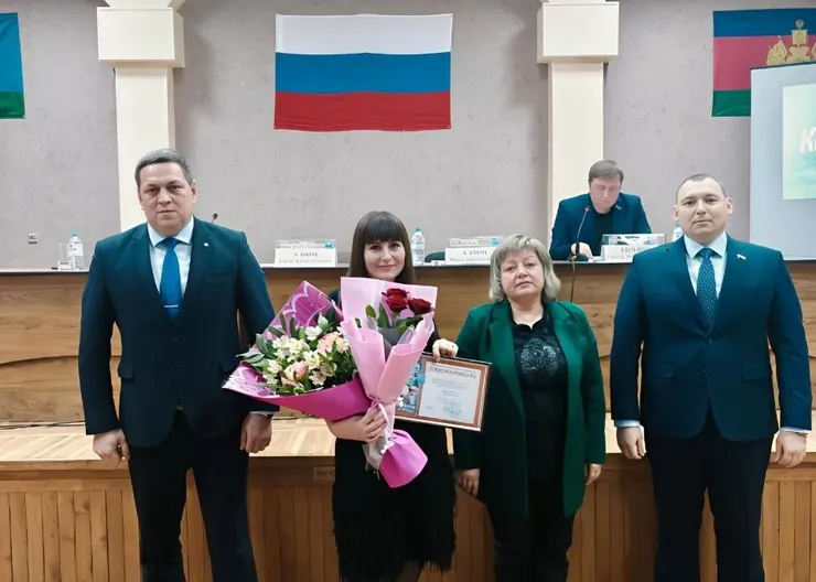 photo_5213334581124654699_y