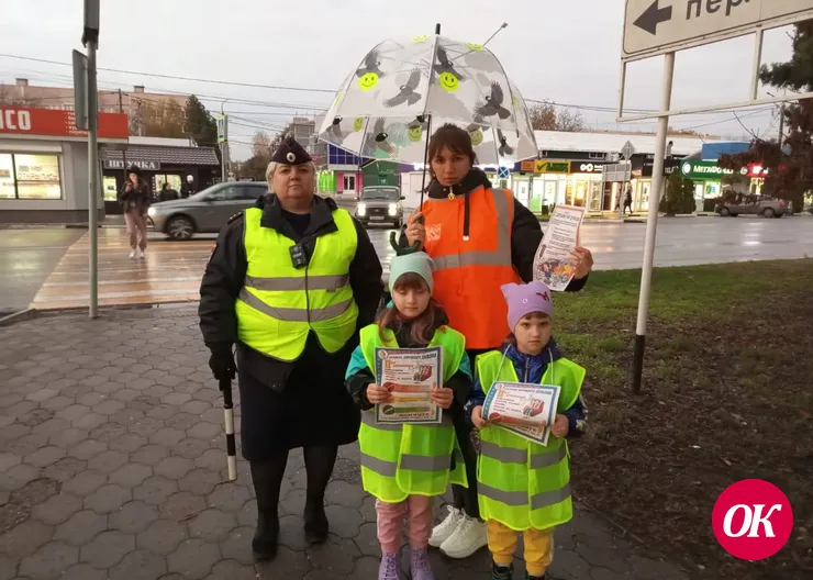 Два месяца вплоть до Нового года сотрудники Госавтоинспекции будут дежурить у двух пешеходных переходов в Кропоткине