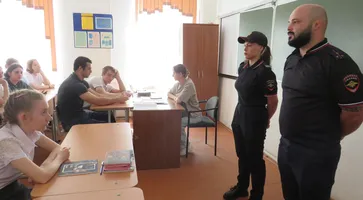 Сотрудники полиции побеседовали со студентами техникума о вреде наркотиков
