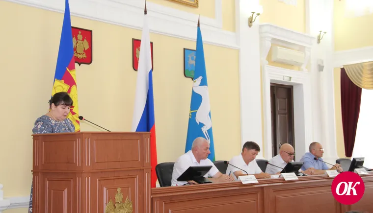 В Кропоткине в ближайшее время приступят к ремонту и обустройству детских игровых площадок, уличного освещения, дорожного покрытия и системы ливневых стоков