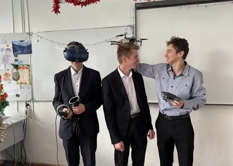 photo_5314586077194554691_y