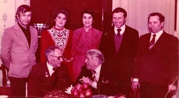 Народный артист СССР Крючков в ст. Кавказской у отца в ДК 1985 г.