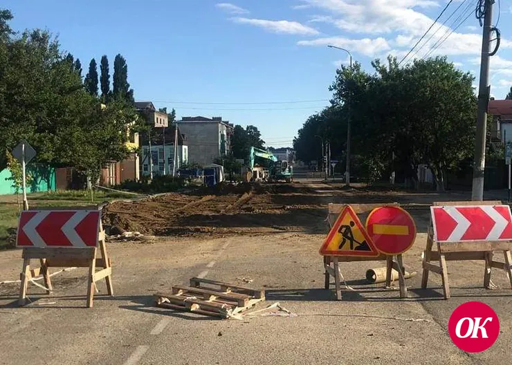 На аварийном участке коллектора Кропоткина заменено более 50 метров трубы