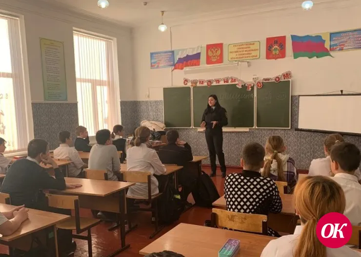 Полицейские проводят мероприятия в рамках антинаркотической акции «Набат»