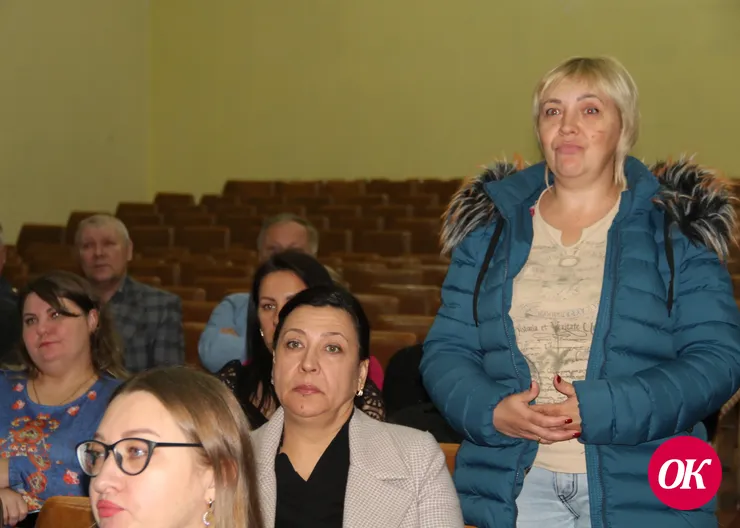 Жители поселения им.М.Горького подняли национальный во-прос и проблему подключения к интернету
