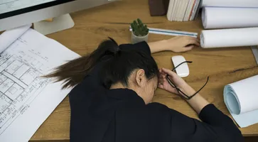 https://ognikubani.ru/wp-content/uploads/2022/12/businesswoman-stressed-tired_1