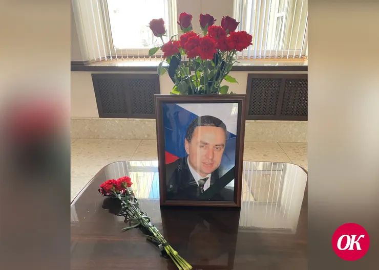 Депутаты районного Совета почтили память Виталия Очкаласова минутой молчания