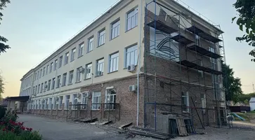Детям — мороженое, школам — ремонты