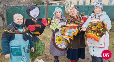 Жители улицы Октябрьской поселка Мирского с огоньком проводили Масленицу