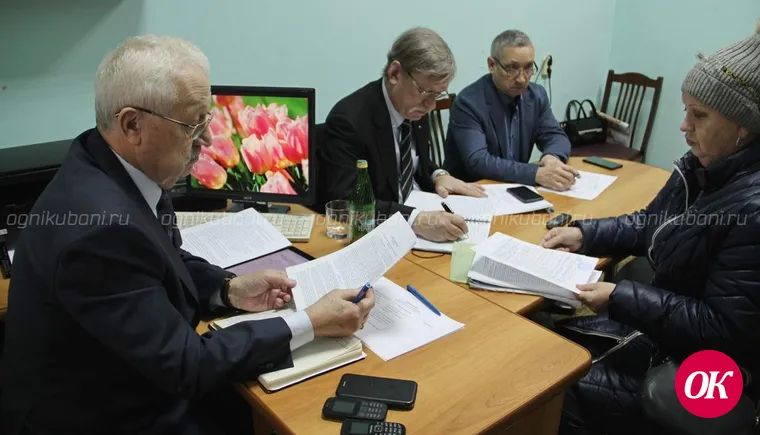 Прием граждан по личным вопросам депутат Госдумы провел в общественной приемной Кавказского местного отделения партии «Единая Россия»