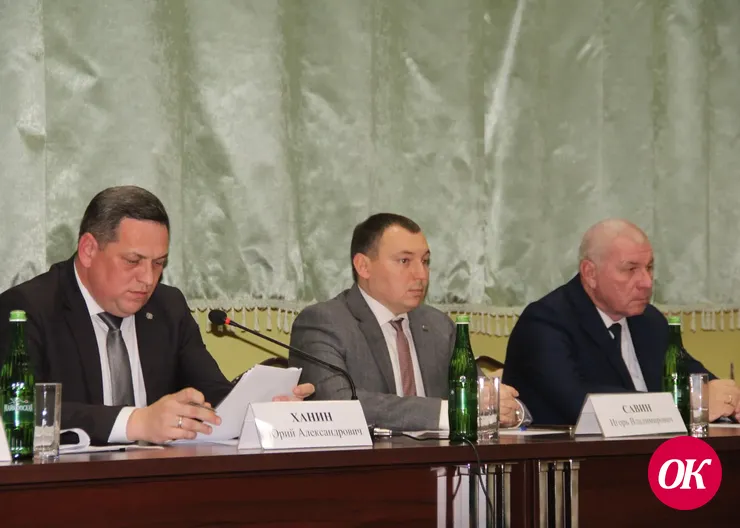 Конференция местного отделения партии «Единая Россия» собрала около сотни единомышленников
