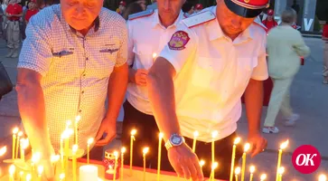 В Кавказском районе полицейские и общественники приняли участие в торжественном мероприятии, посвященном Дню памяти и скорби