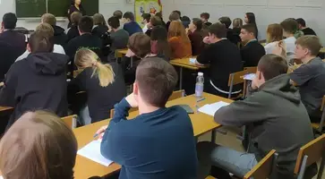 в КЮТ