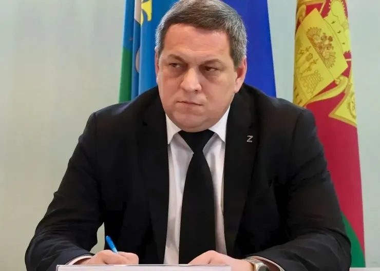 photo_5258463649343410233_y