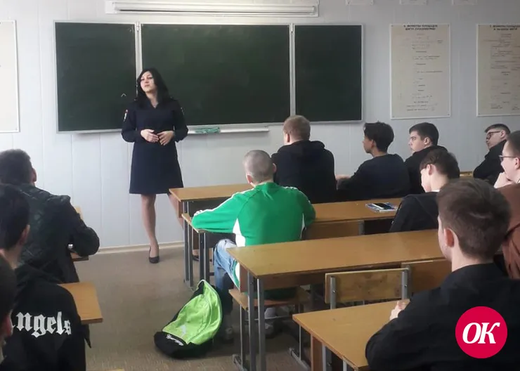 Правоохранители и общественники провели профилактическое мероприятие в юридическом техникуме в рамках акции «Призывник»