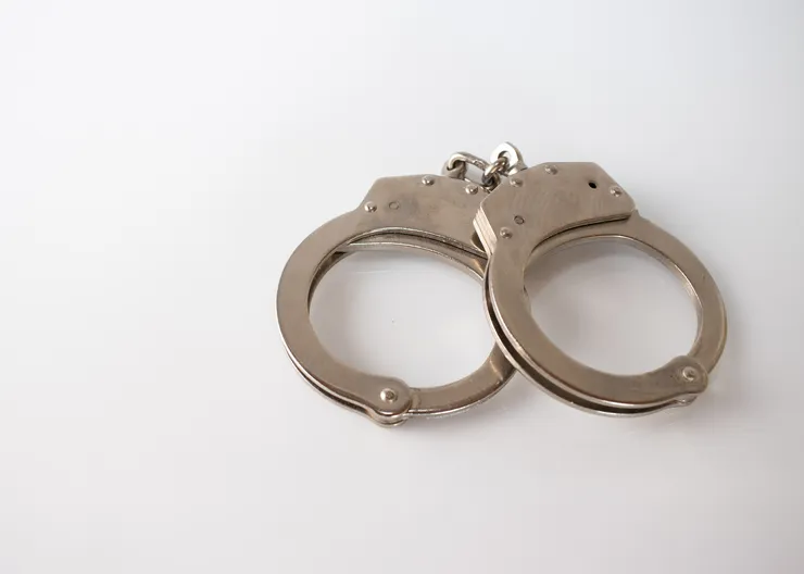 https://ognikubani.ru/wp-content/uploads/2023/03/high-angle-shot-of-metal-handcuffs-isolated