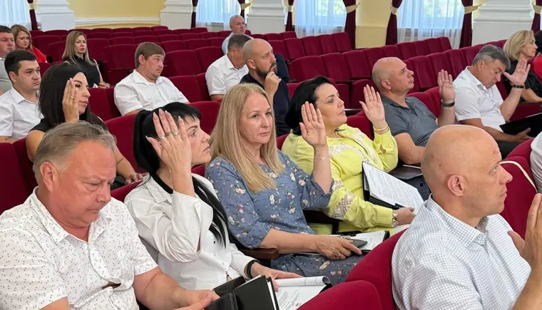 Сессия райсовета перераспределила бюджет и прибавила поселенческим МУПам