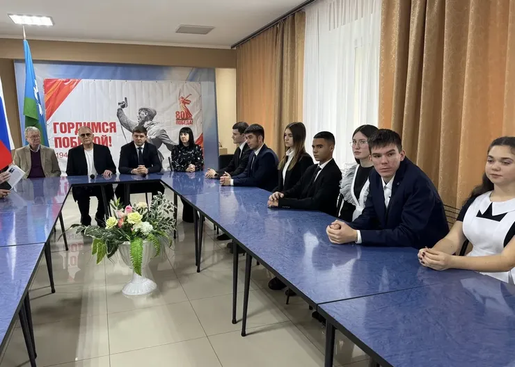 photo_5312030485754088517_y