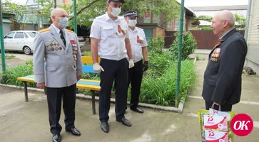 Сотрудники Госавтоинспекции Кавказского района поздравили ветерана Великой Отечественной войны