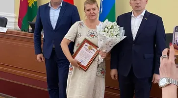 photo_5348035286787025657_y