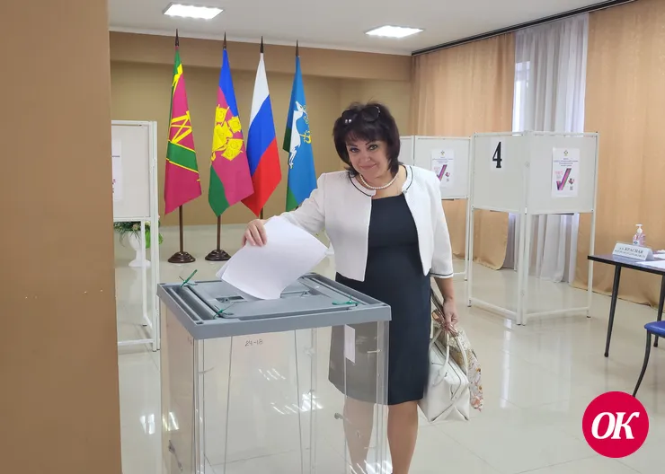 В 8 часов утра 9 сентября участковые избирательные комиссии Кавказского района открыли двери для жителей