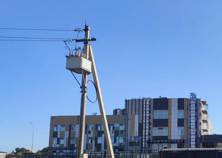 photo_5352954991435967006_y