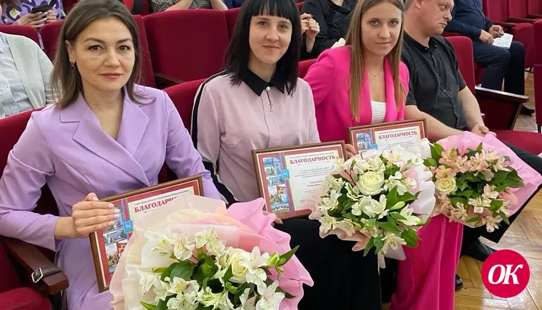 Журналиста Галину Мигунову наградил глава Кавказского района