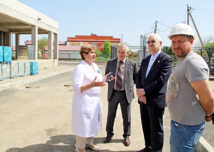 photo_5345956002924720908_y