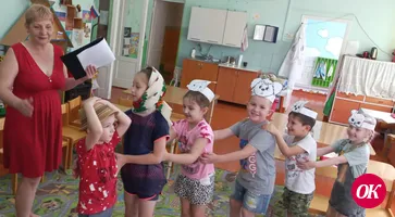 Сотрудники краеведческого музея г.Кропоткина провели выездное музейное интерактивное занятие «Символы России» для воспитанников ДОУ №8