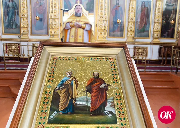 В праздник апостолов Петра и Павла, богослужения в Покровском соборе возглавил настоятель игумен Андрей (Мороз)