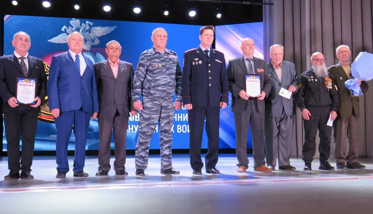 ветераны с Брюховым