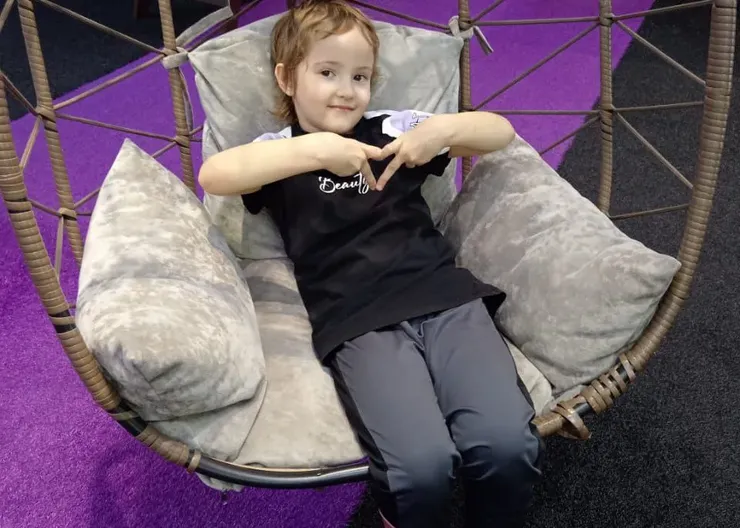 photo_5291743727422475034_y