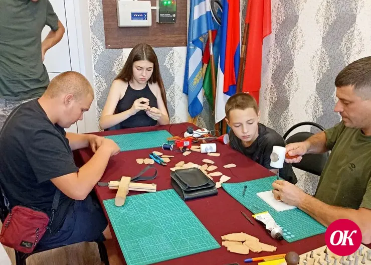 Кожевенные изделия, изготовленные ребятами хутора Лосево, представят на фестивале «Кузнечное дело Кубани»